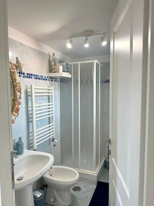 Casa Vacanza Elislor Apartments Φιουμιτσίνο Εξωτερικό φωτογραφία